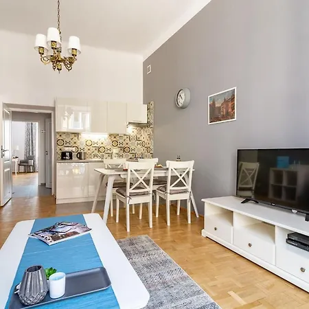 דירה Freta 25 Elegant By Renters ורשה