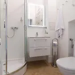 Elegant Freta 25 By Renters *