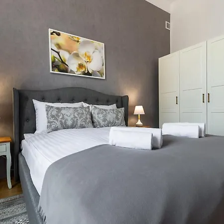 Elegant Freta 25 By Renters Apartmán *